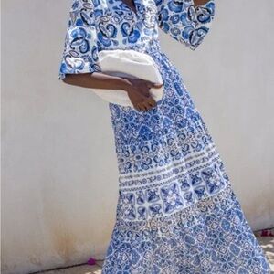 Tuckernuck maxi dress. V neck. Size large. New with tags.
